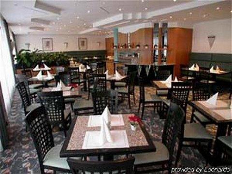 Hotel Plaza دوسبرغ المطعم الصورة