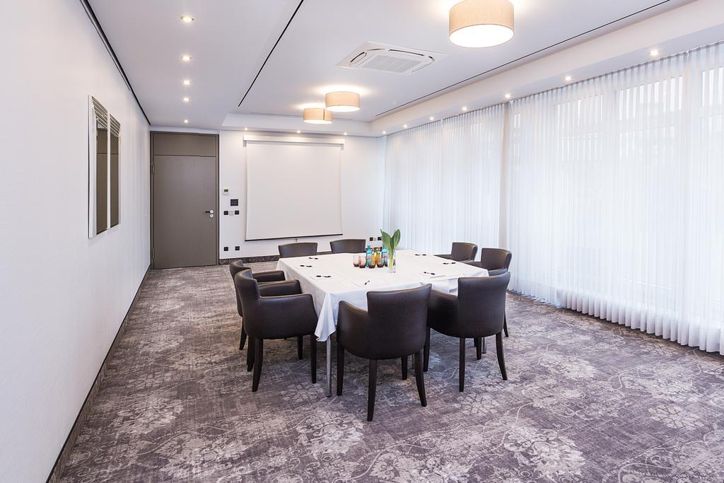 Hotel Plaza دوسبرغ المظهر الخارجي الصورة