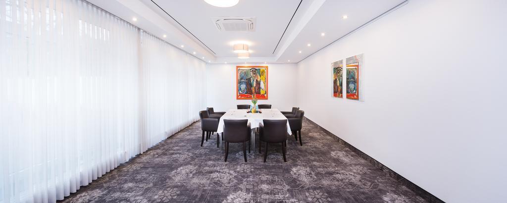 Hotel Plaza دوسبرغ المظهر الخارجي الصورة